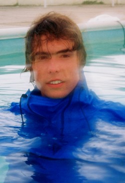 pool anorak red