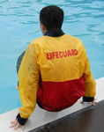 TRAINING, POOL, EXERCISES
During your watch do some stretching and strength exercises 8